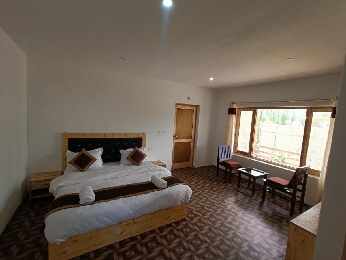 Zlatan Guest House Leh Exterior photo